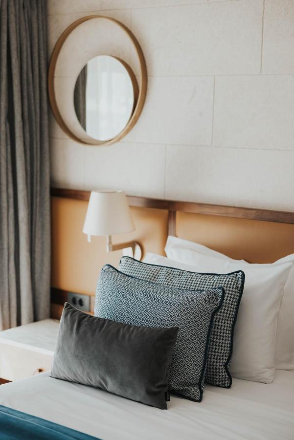 Corso Levante Luxury Suites Dobrota Kotor Exteriör bild